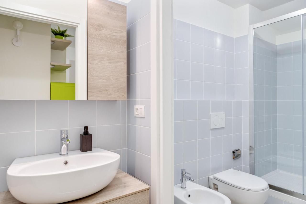 Modernissimo Loft In Porta Romana, A 200M Dalla Bocconi Milan Bagian luar foto